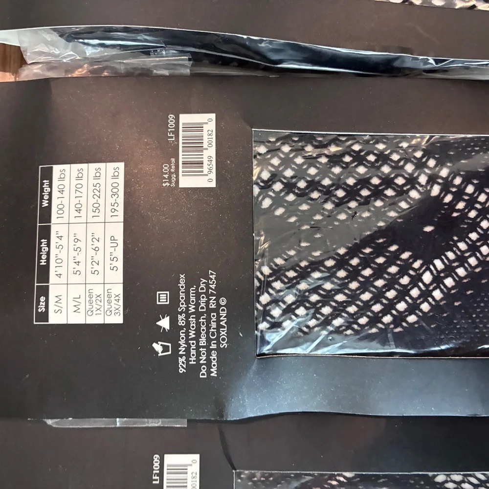 nununu Black Fishnet Lace‎ Hosiery